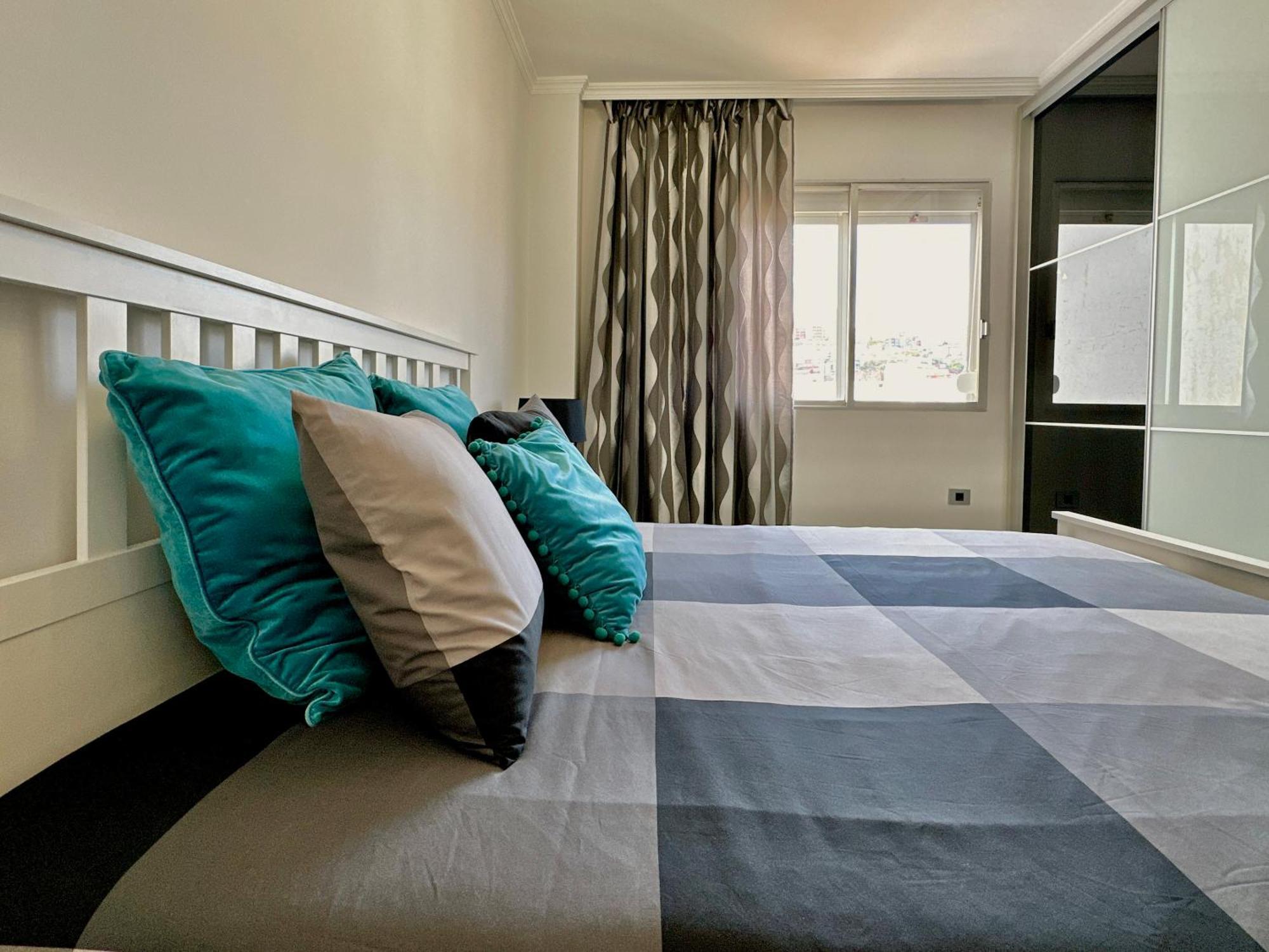 Hostiguest Coliving Leon Y Castillo 라스팔마스 외부 사진