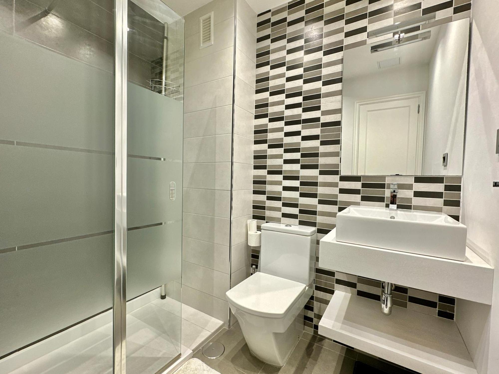 Hostiguest Coliving Leon Y Castillo 라스팔마스 외부 사진